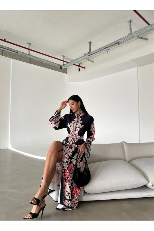 Atlas Kumaş Çiçek Desenli Gömlek Yaka Düğme Detaylı Siyah Elbise (KEMER DAHİLDİR)-4235