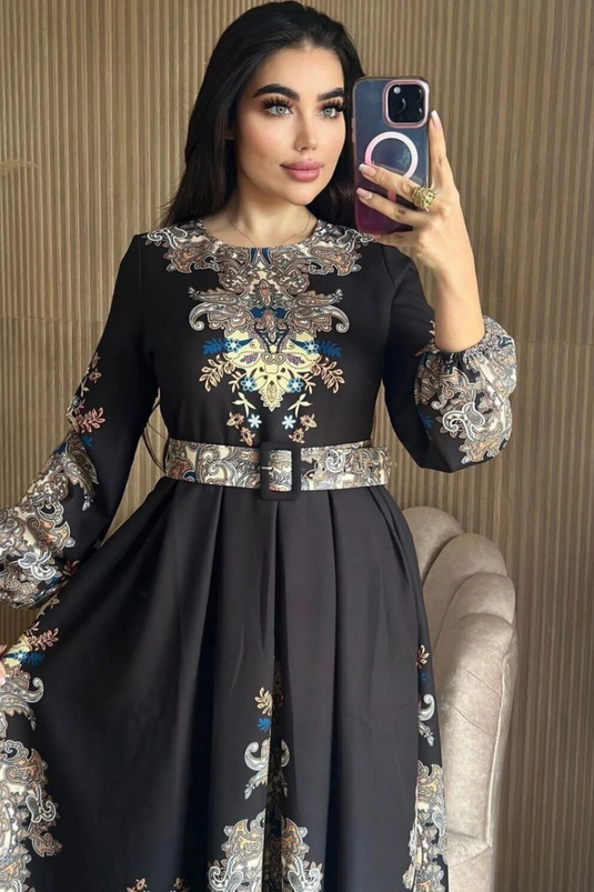 Atlas Kumaş Çiçek Desenli Düğme Detaylı Siyah Elbise- (KEMER DAHİLDİR)
